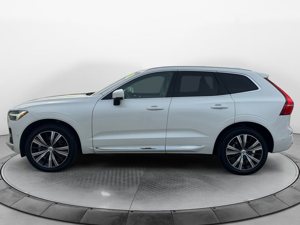 2023 Volvo XC60 B5 Plus Bright Theme