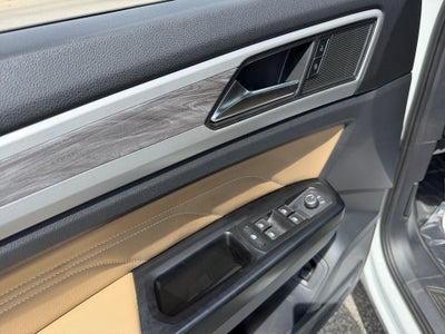 2021 Volkswagen Atlas Cross Sport 2.0T SE w/Technology