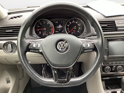 2018 Volkswagen Passat 2.0T SE