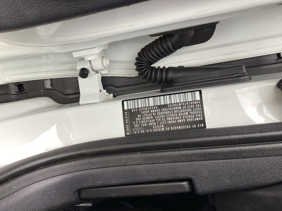 2018 Volkswagen Beetle 2.0T Dune