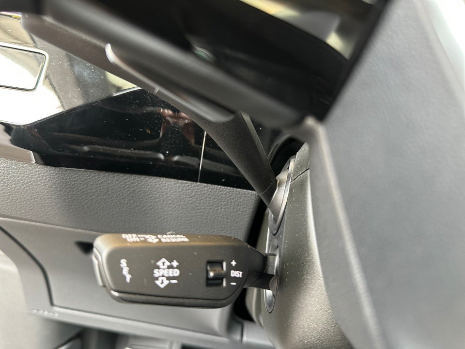 2024 Audi Q8 e-tron Premium Plus