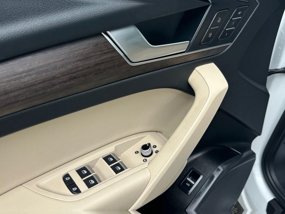 2024 Audi Q5 S line Premium