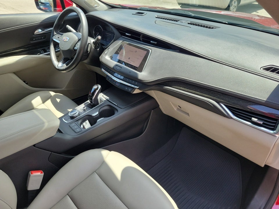 2021 Cadillac XT4 FWD Premium Luxury