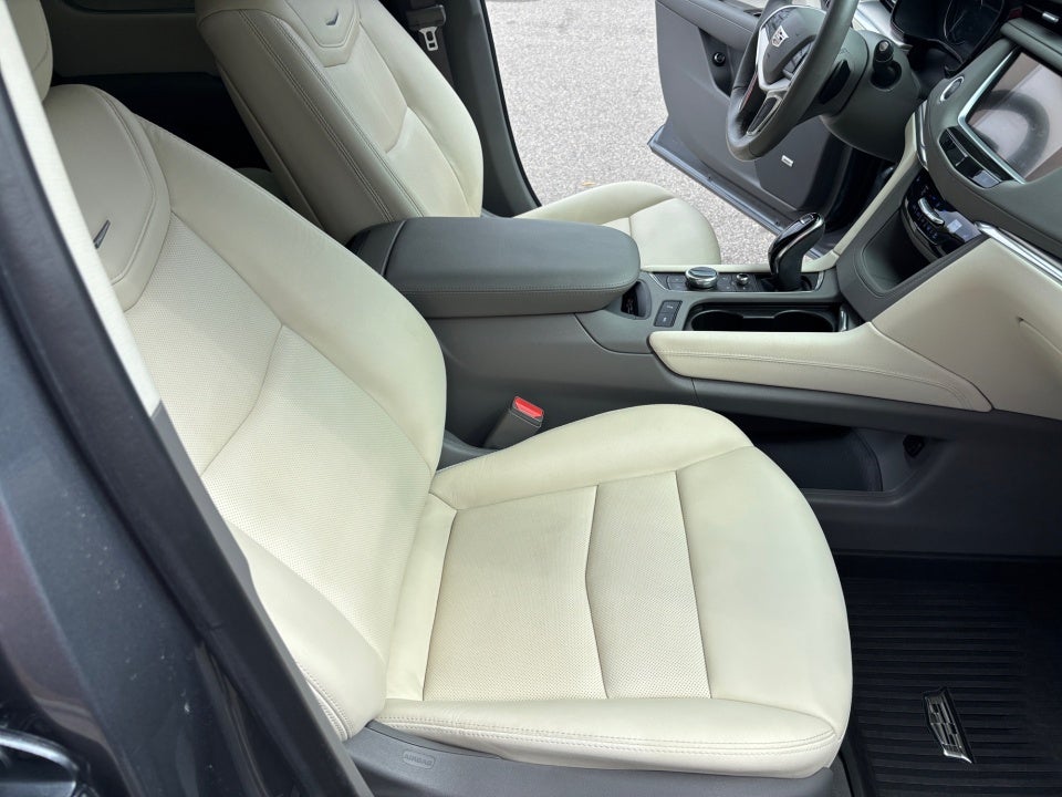 2020 Cadillac XT5 FWD Premium Luxury