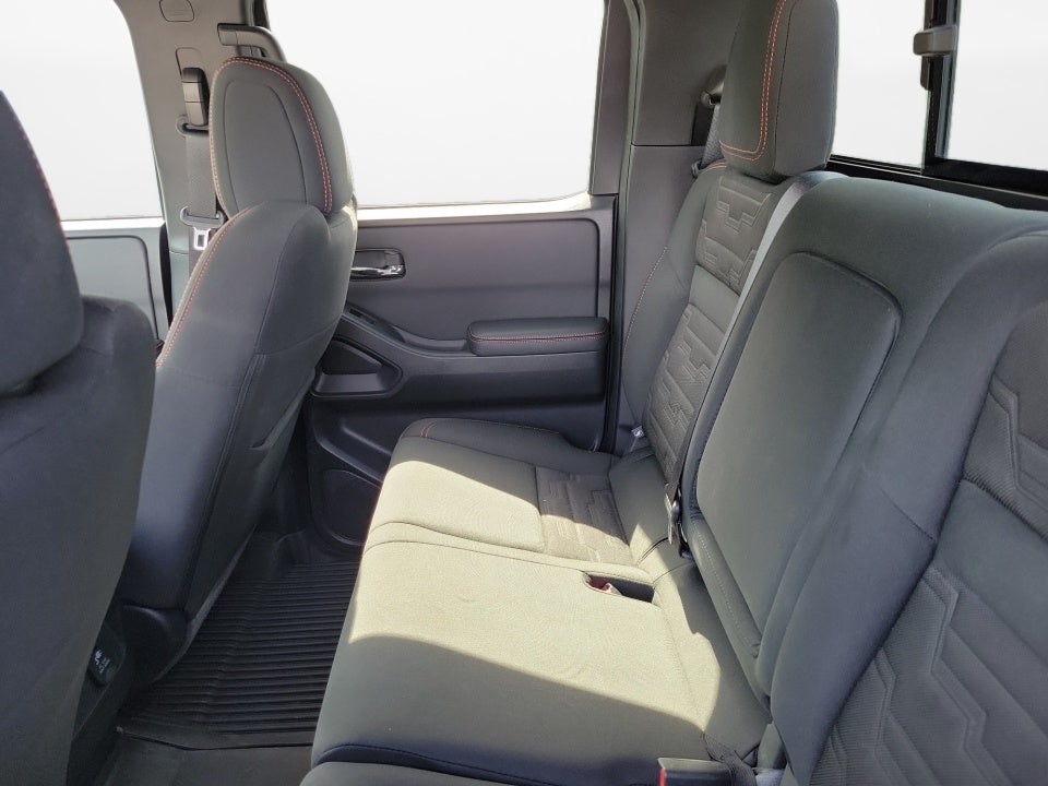 2023 Nissan Frontier Crew Cab PRO-4X 4x4