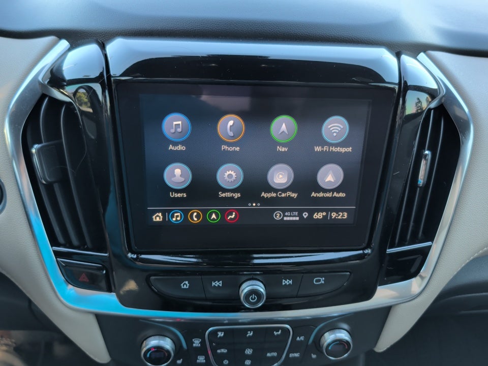 2023 Chevrolet Traverse FWD LT Leather