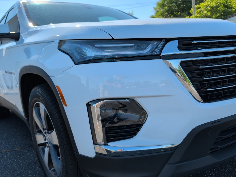 2023 Chevrolet Traverse FWD LT Leather