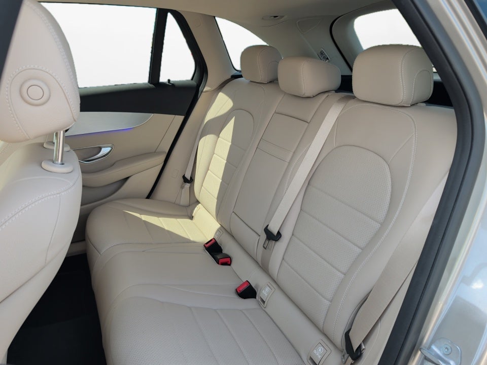2020 Mercedes-Benz GLC 300 GLC 300
