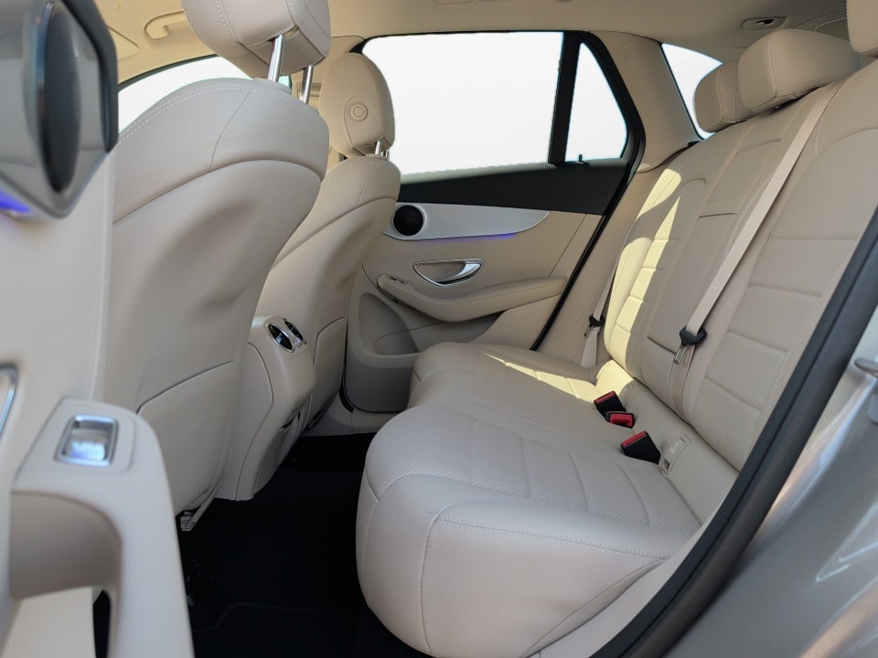 2020 Mercedes-Benz GLC 300 GLC 300