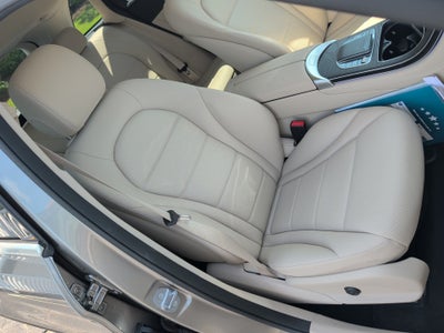2020 Mercedes-Benz GLC 300 GLC 300