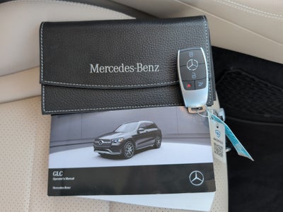 2020 Mercedes-Benz GLC 300 GLC 300