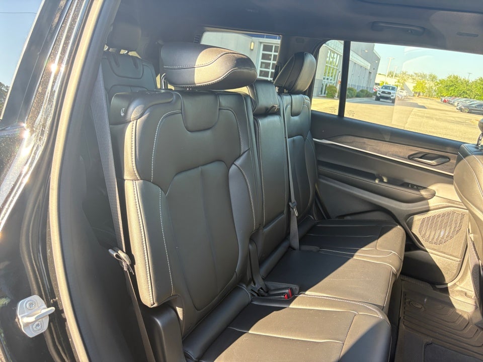 2025 Jeep Grand Cherokee L Limited 4x4