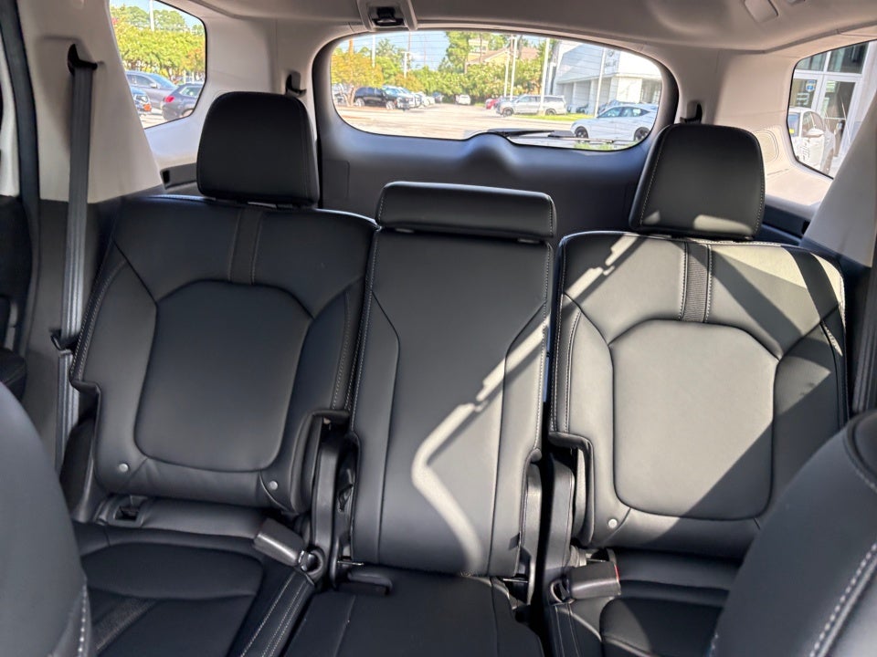 2025 Honda Pilot Touring