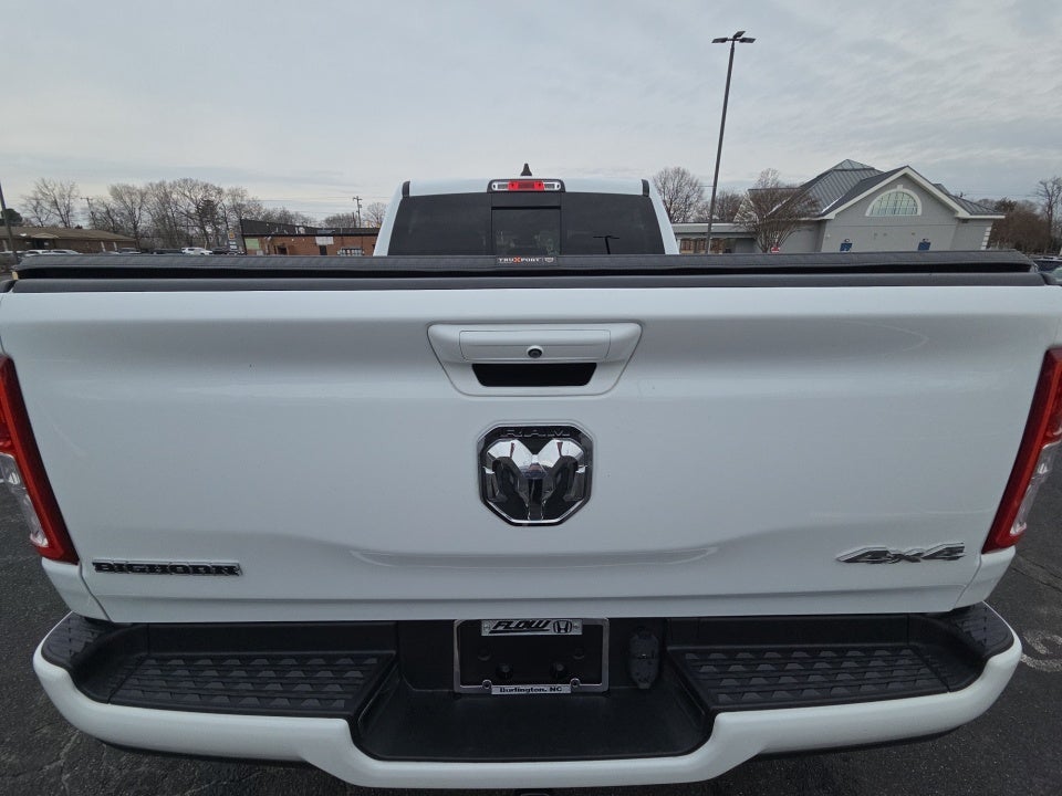 2022 RAM 1500 Big Horn Crew Cab 4x4 5'7" Box