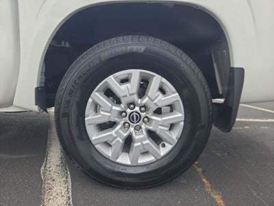 2024 Nissan Frontier Crew Cab SV 4x2