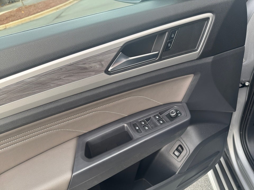 2021 Volkswagen Atlas Cross Sport 2.0T SE