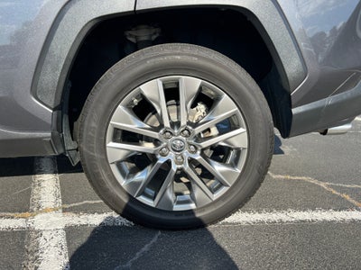 2019 Toyota RAV4 XLE Premium