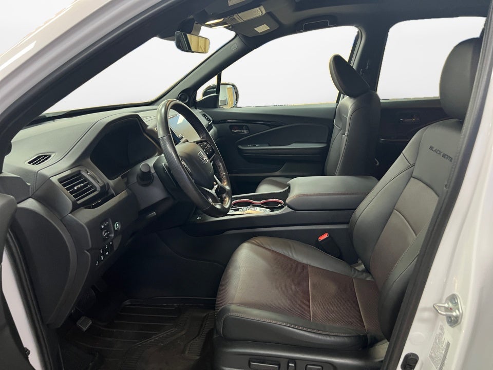 2025 Honda Ridgeline Black Edition