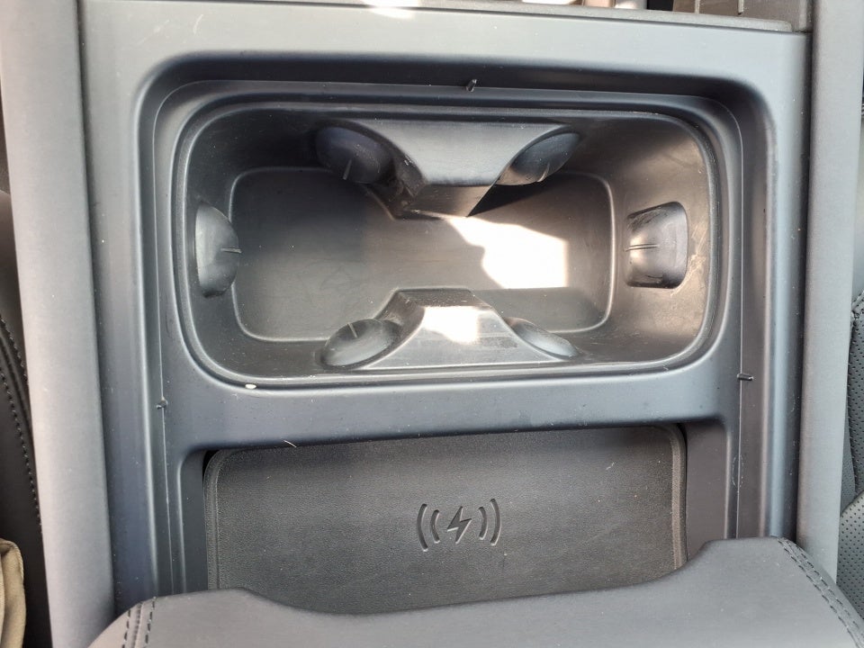 2024 Land Rover Defender 110 P400 S