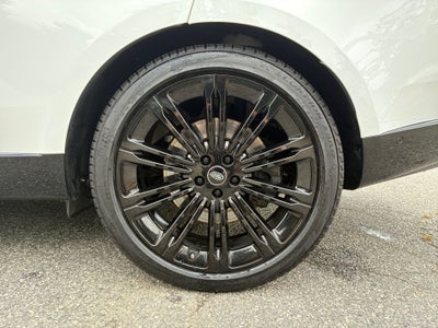 2022 Land Rover New Range Rover SE