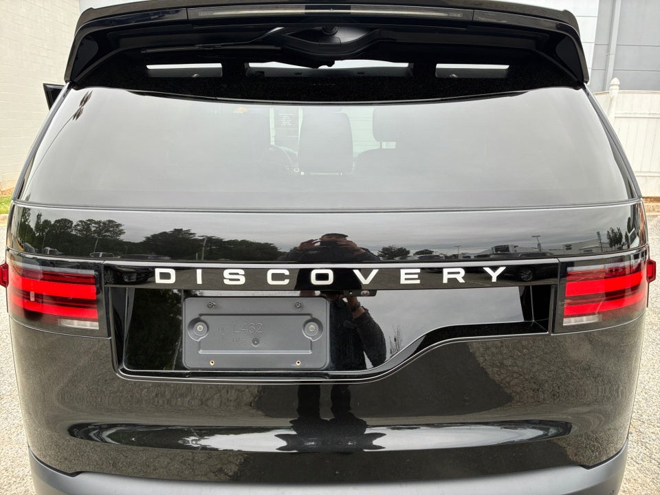 2025 Land Rover Discovery P300 S