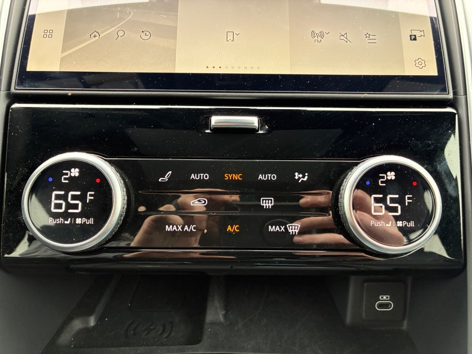 2025 Land Rover Discovery P300 S