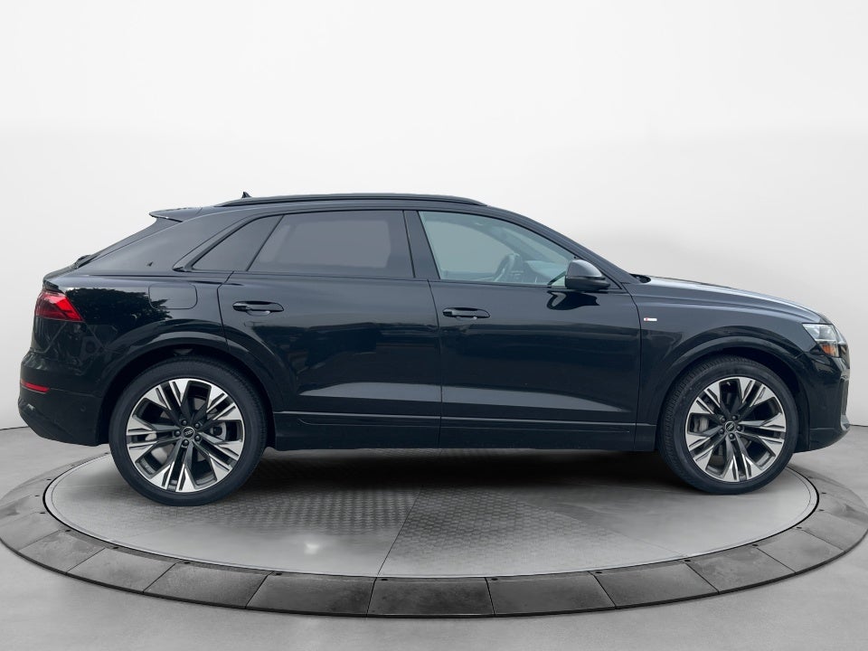 2026 Audi Q8 Premium Plus 55 TFSI quattro Tiptronic