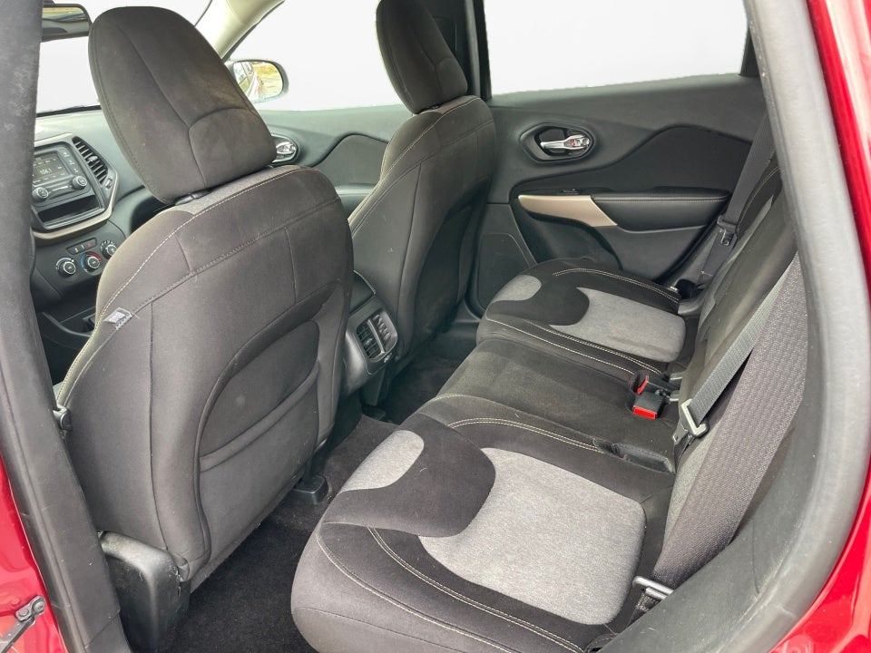 2017 Jeep Cherokee Sport FWD