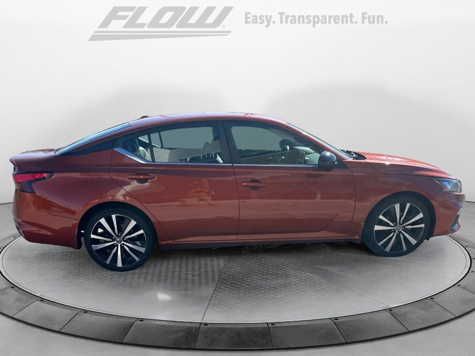 2022 Nissan Altima SR FWD