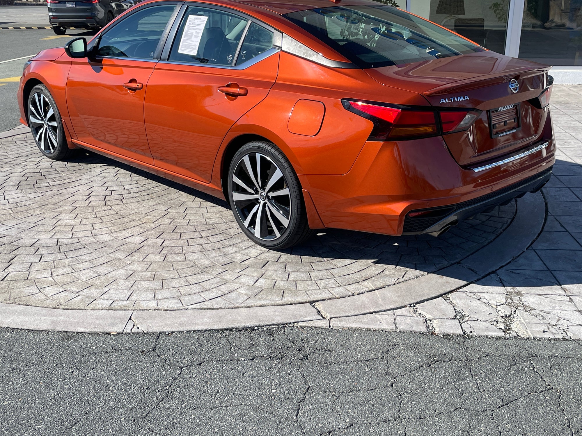 2022 Nissan Altima SR FWD