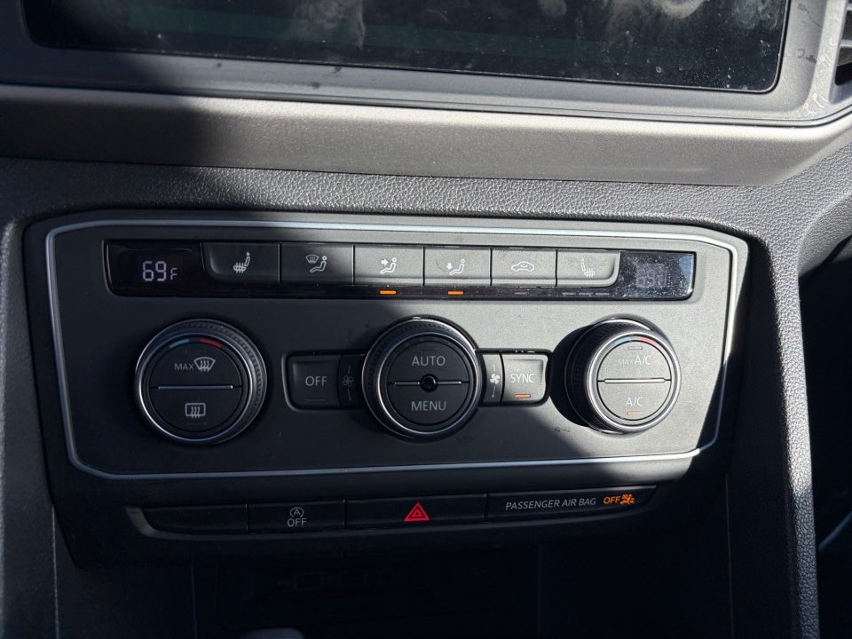 2020 Volkswagen Atlas Cross Sport 2.0T SE w/Technology