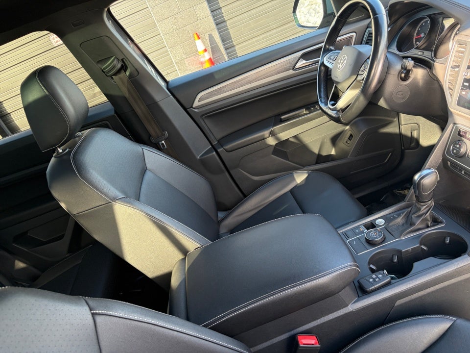 2020 Volkswagen Atlas Cross Sport 2.0T SE w/Technology