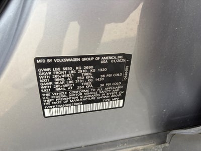 2025 Volkswagen Atlas 2.0T SEL Premium R-Line