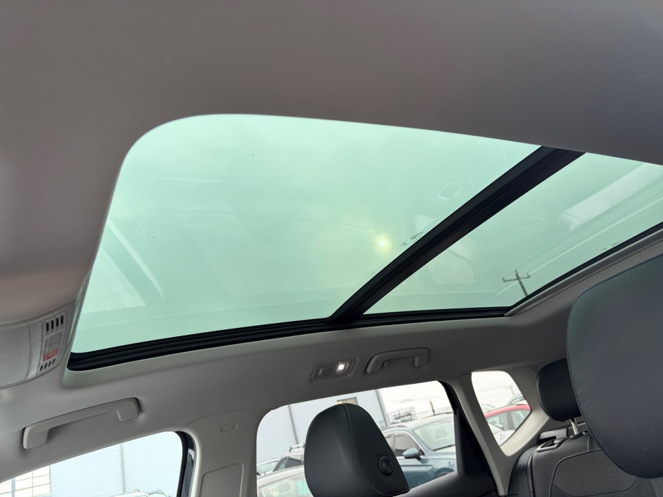 2025 Volkswagen Taos 1.5T SE Black