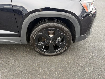 2025 Volkswagen Taos 1.5T SE Black