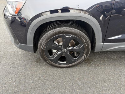 2025 Volkswagen Taos 1.5T SE Black