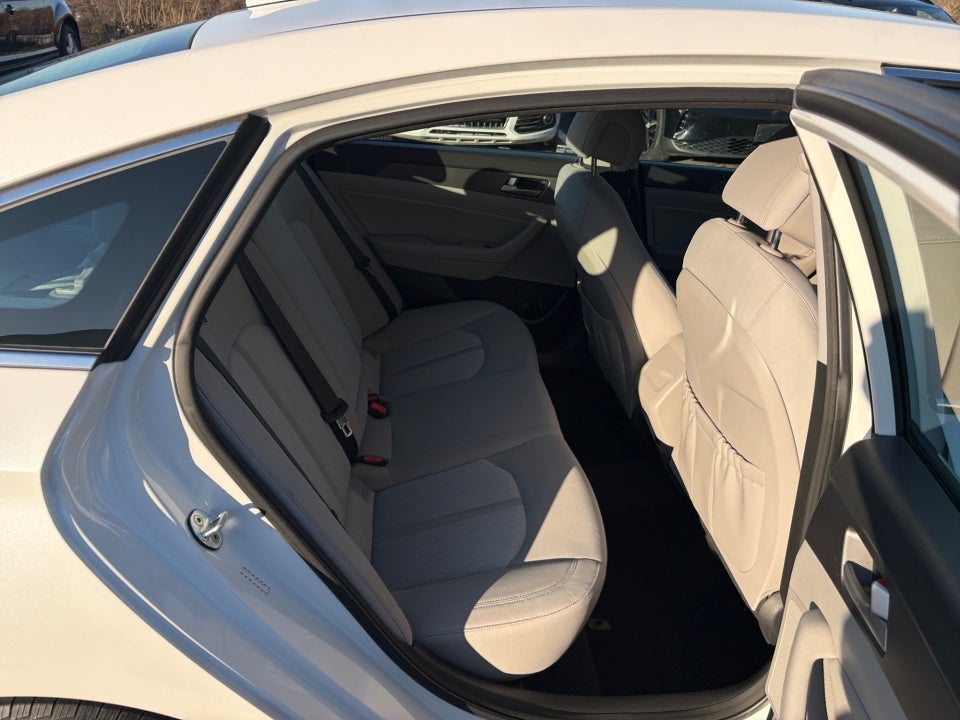 2016 Hyundai Sonata Hybrid SE