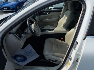 2019 Volvo XC60 Momentum