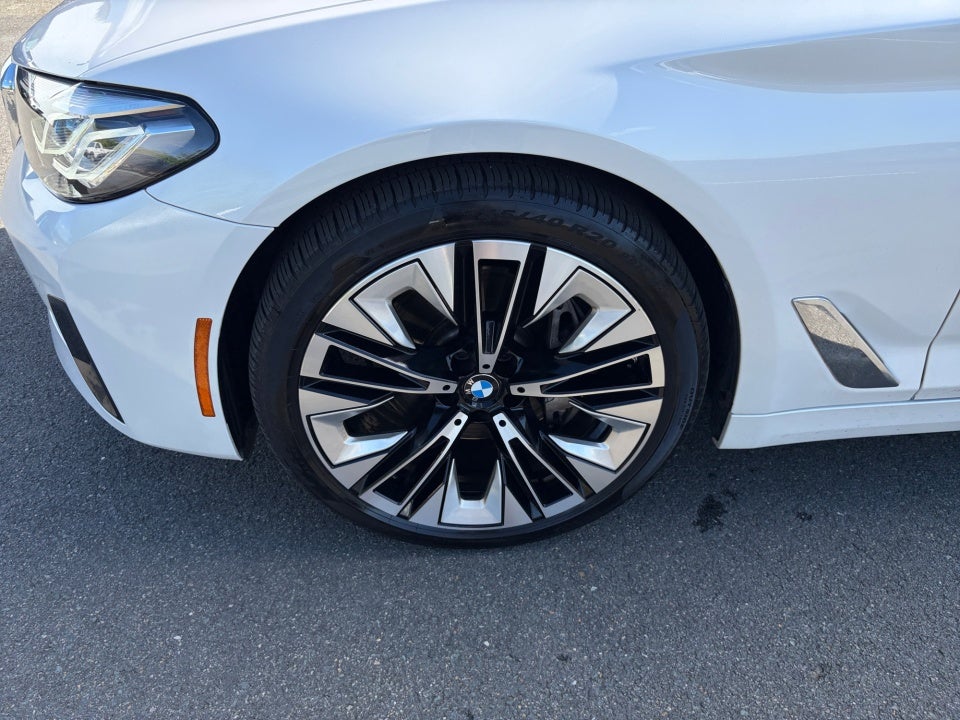 2022 BMW 540 i