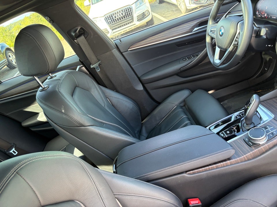 2022 BMW 540 i