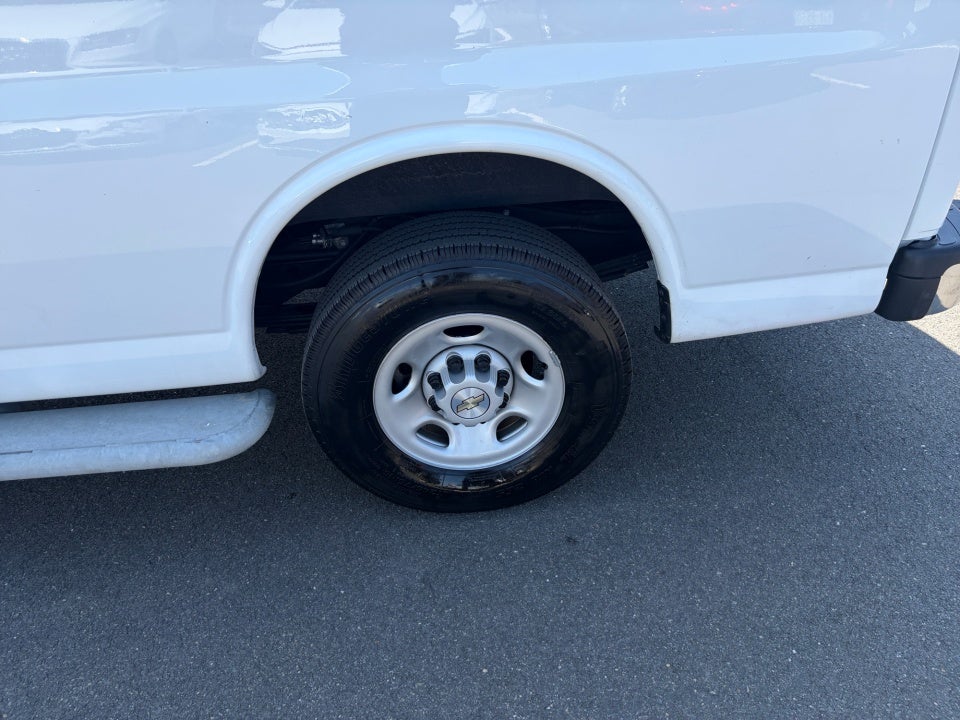 2024 Chevrolet Express Cargo RWD 2500 Regular Wheelbase WT