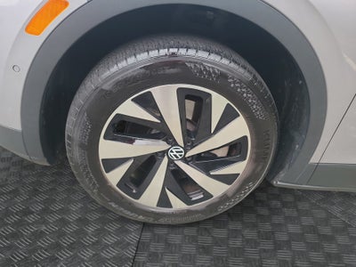 2023 Volkswagen ID.4 Pro