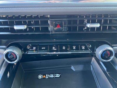 2025 Chevrolet Suburban 2WD LT