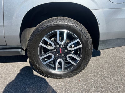 2023 GMC Yukon XL 4WD AT4