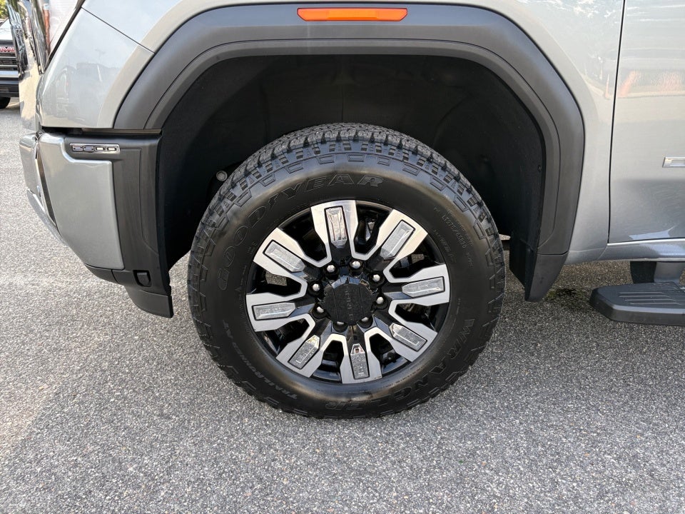 2024 GMC Sierra 2500HD Denali