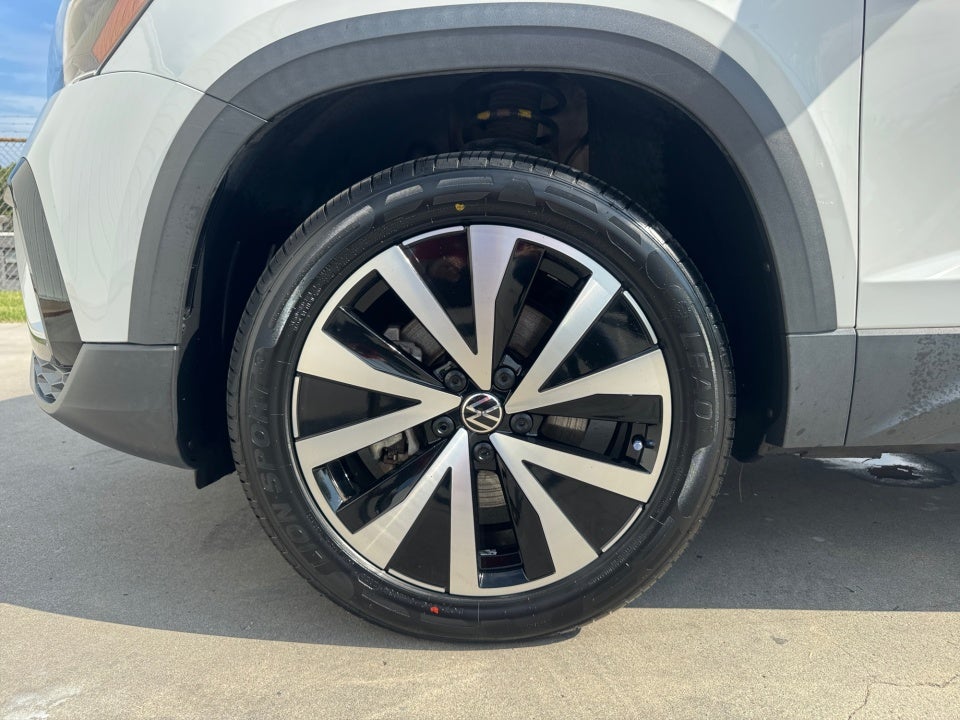 2022 Volkswagen Taos SE