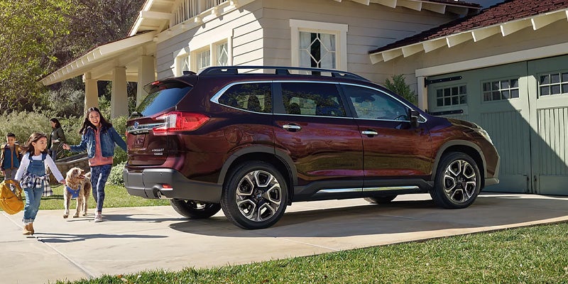 subaru ascent rear quarter passenger side view