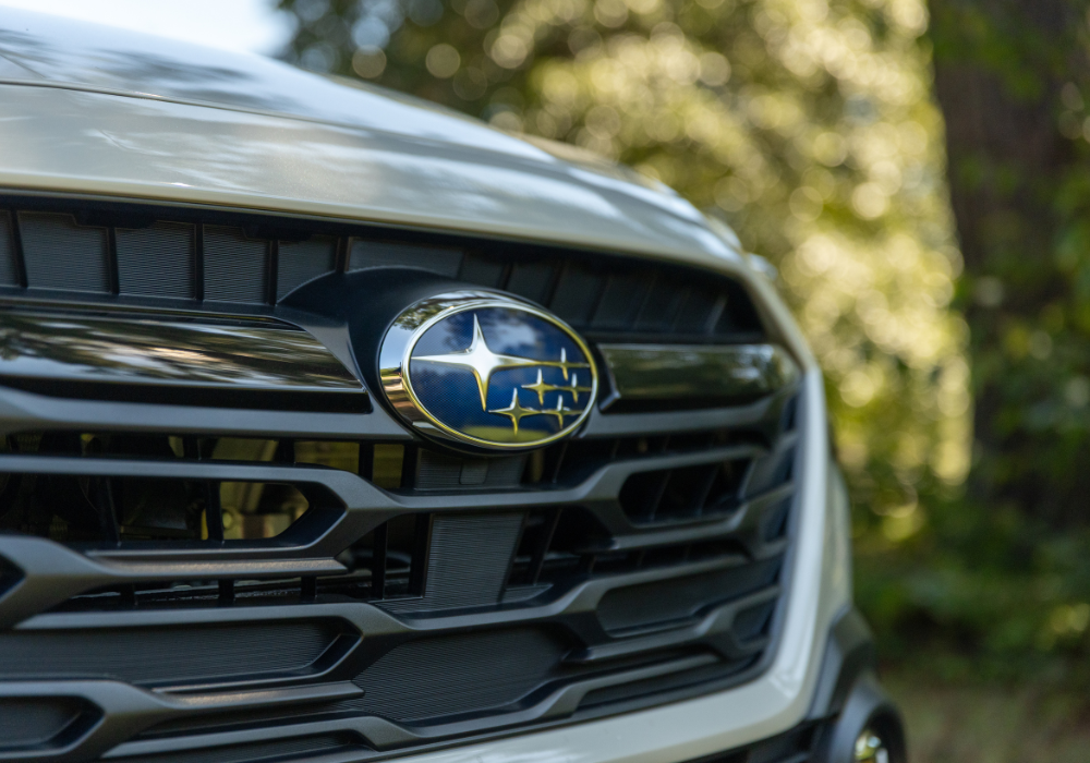 Close up on the 2025 Subaru Outback front grille